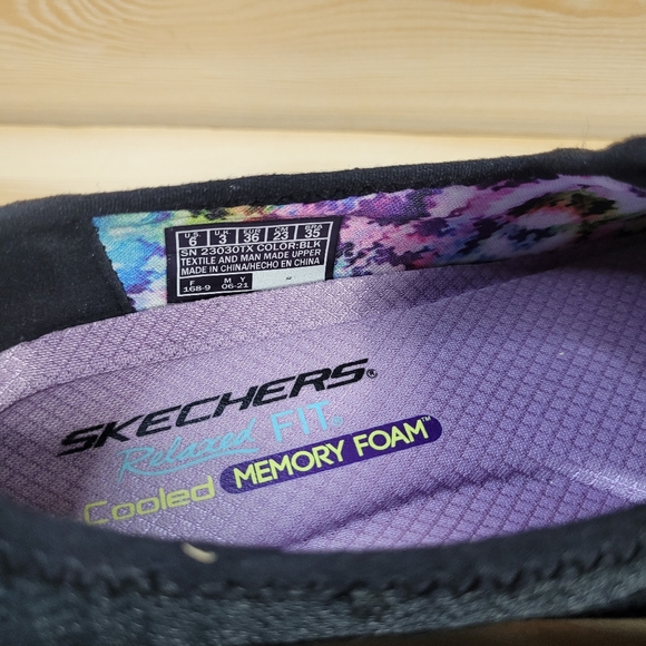 Sketchers womens shoes size 6 - Picture 2 of 7